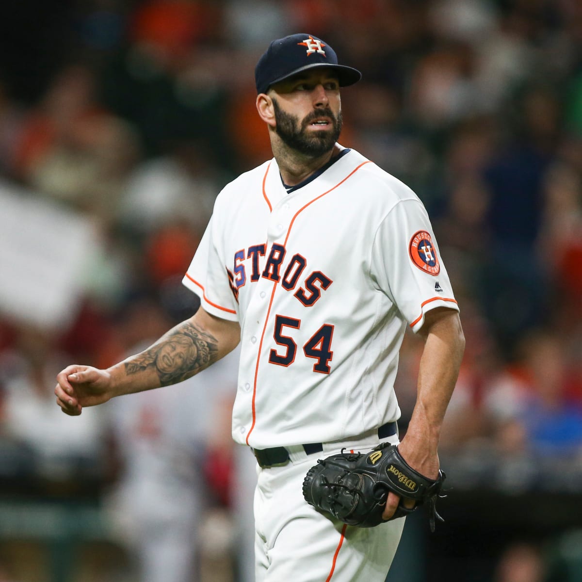 June 19, 2016: Houston Astros starting pitcher Mike Fiers (54) warms up  before the the Major League Baseball game between the Cincinnati Reds and  the Houston Astros on Father's Day at Minute