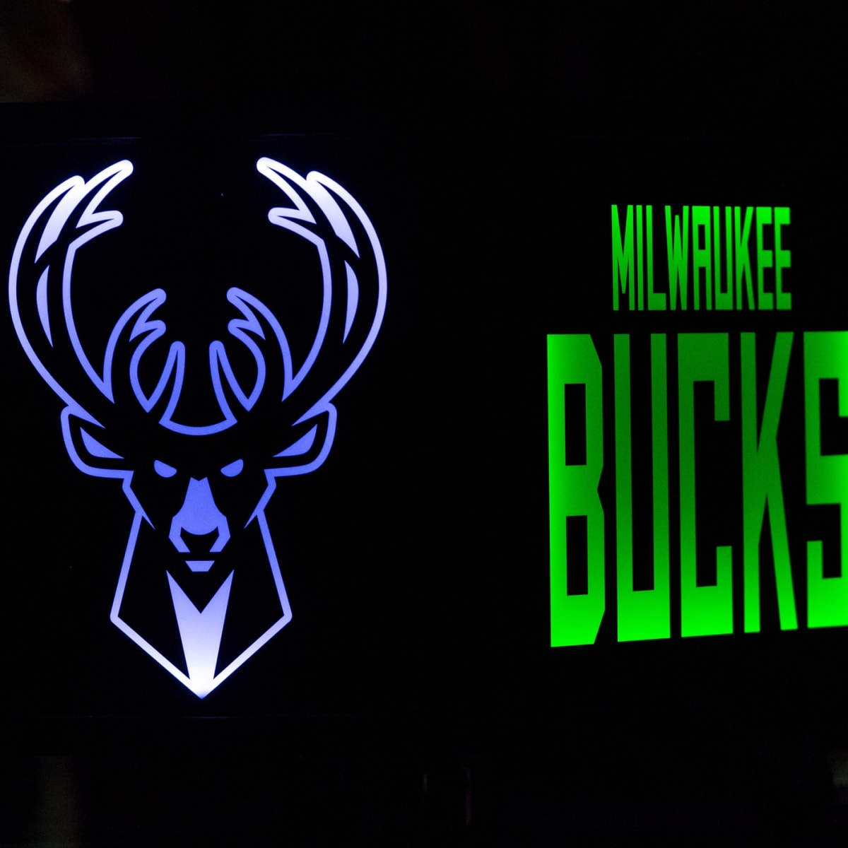 Milwaukee Bucks unveil all-black 'statement' jerseys for 2022-23