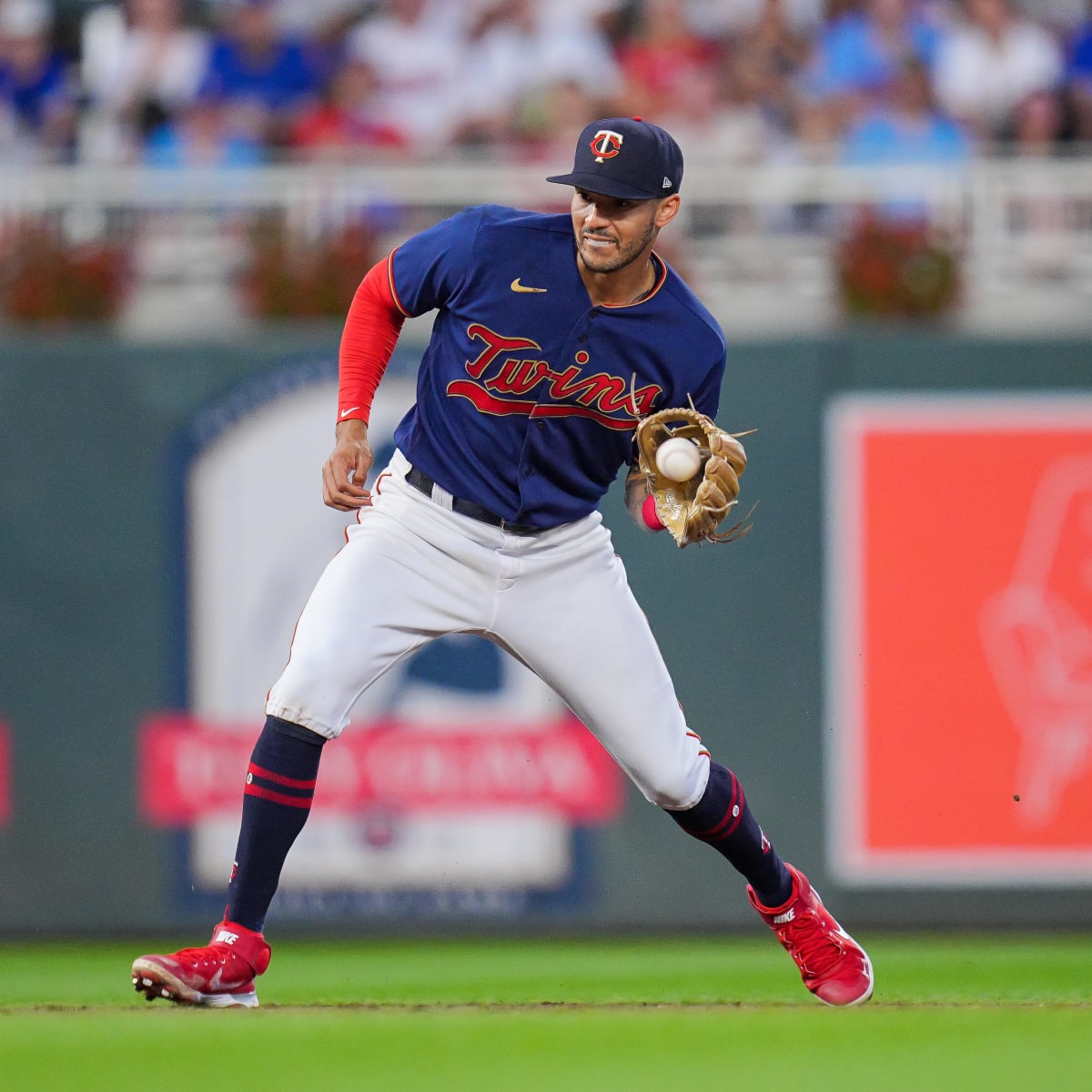 Correa where he's supposed to be, leading Twins against Astros in ALDS