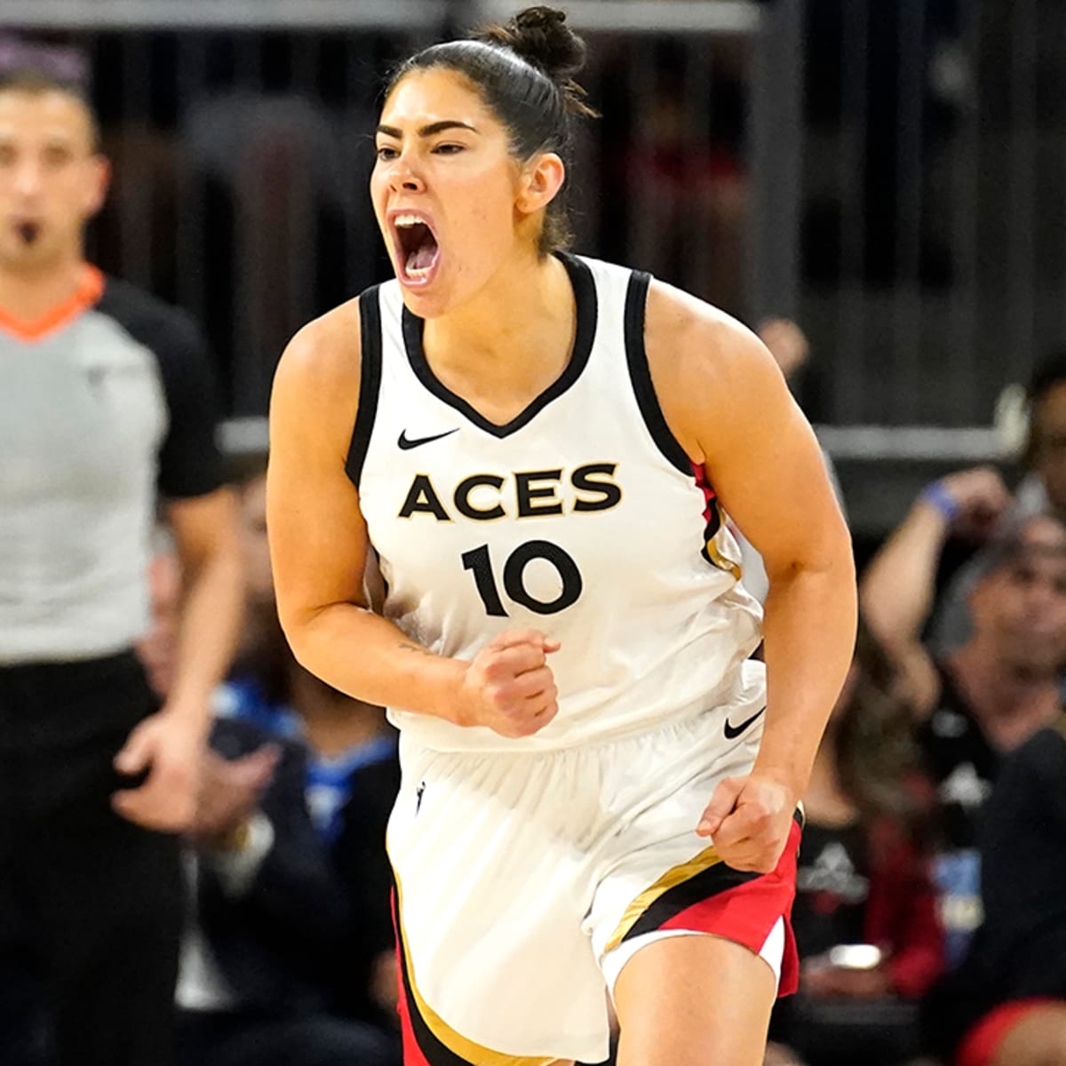 Kelsey Plum's 40-point-night one for Aces' record book