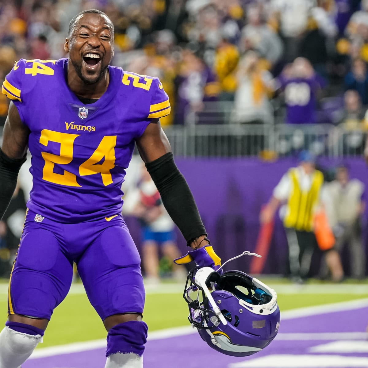 Former Vikings slot CB Mackensie Alexander signs with Dolphins - Sports  Illustrated Minnesota Vikings News, Analysis and More
