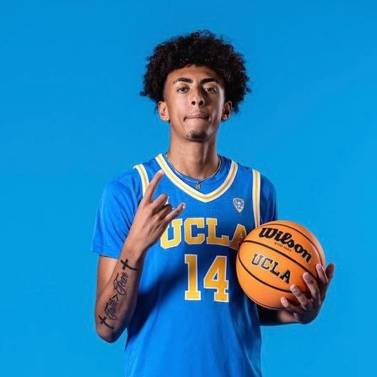 Class of 2023 PF Devin Williams Commits to UCLA Men's Basketball