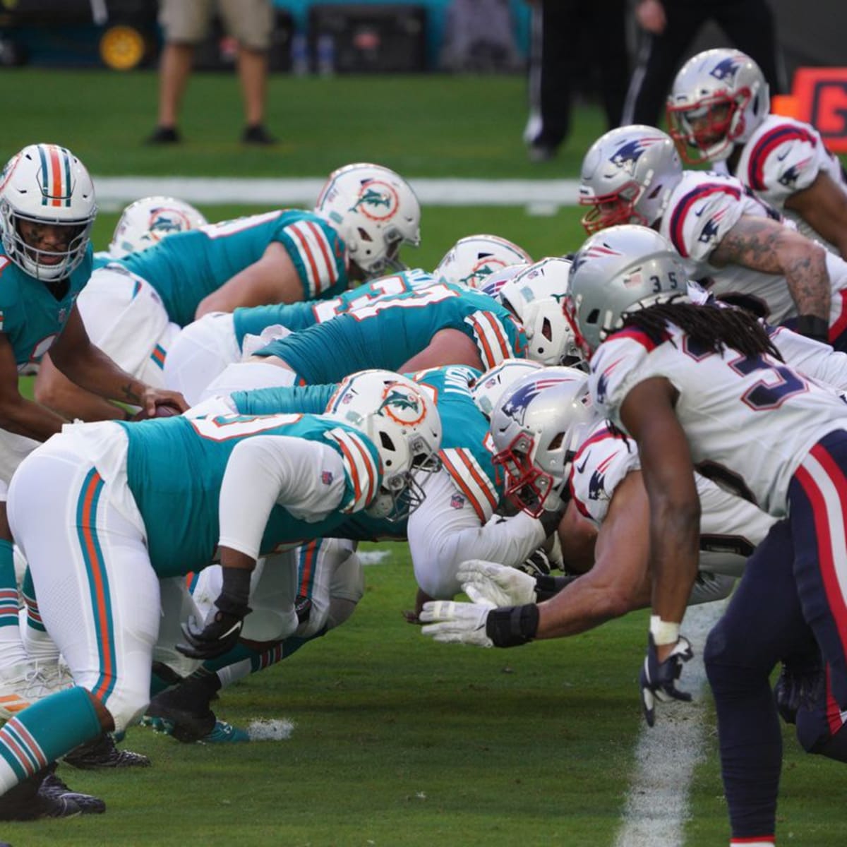 New England Patriots vs. Miami Dolphins: Mac Jones, More 'Mondre, Pats  Defense vs. Tyreek Hill