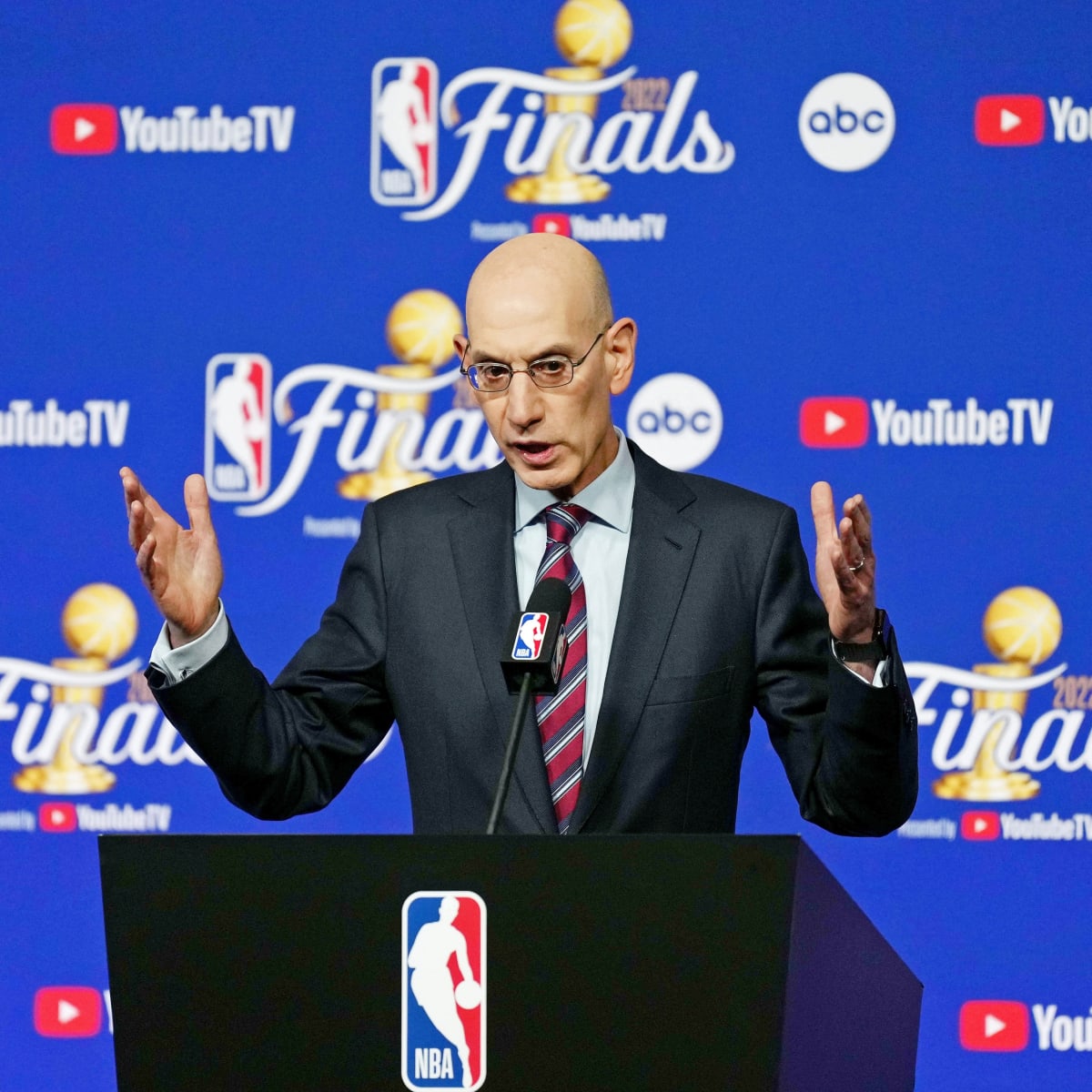 NBA Proclaims Sleeves Experiment Success: Five More Teams To Add