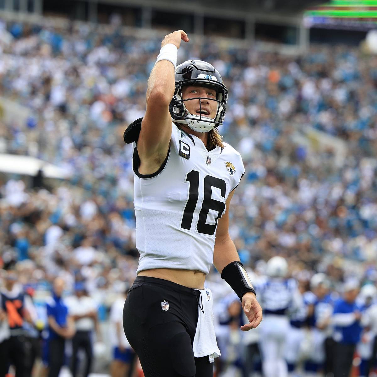 Trevor Lawrence, Tua Tagovailoa among young NFL QBs causing parity - Sports  Illustrated