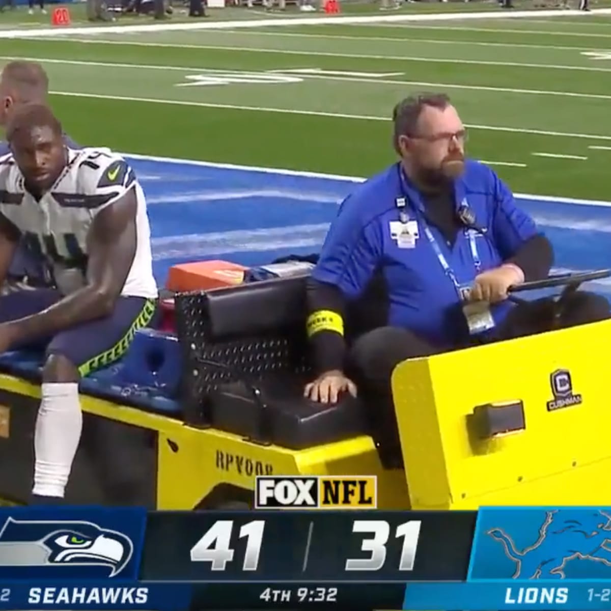 Seahawks Dk Metcalf Takes Cart To Bathroom In Middle Of Game Sports Illustrated Seahawks Dk Metcalf Takes Cart To Bathroom In Middle Of Game Sports Illustrated