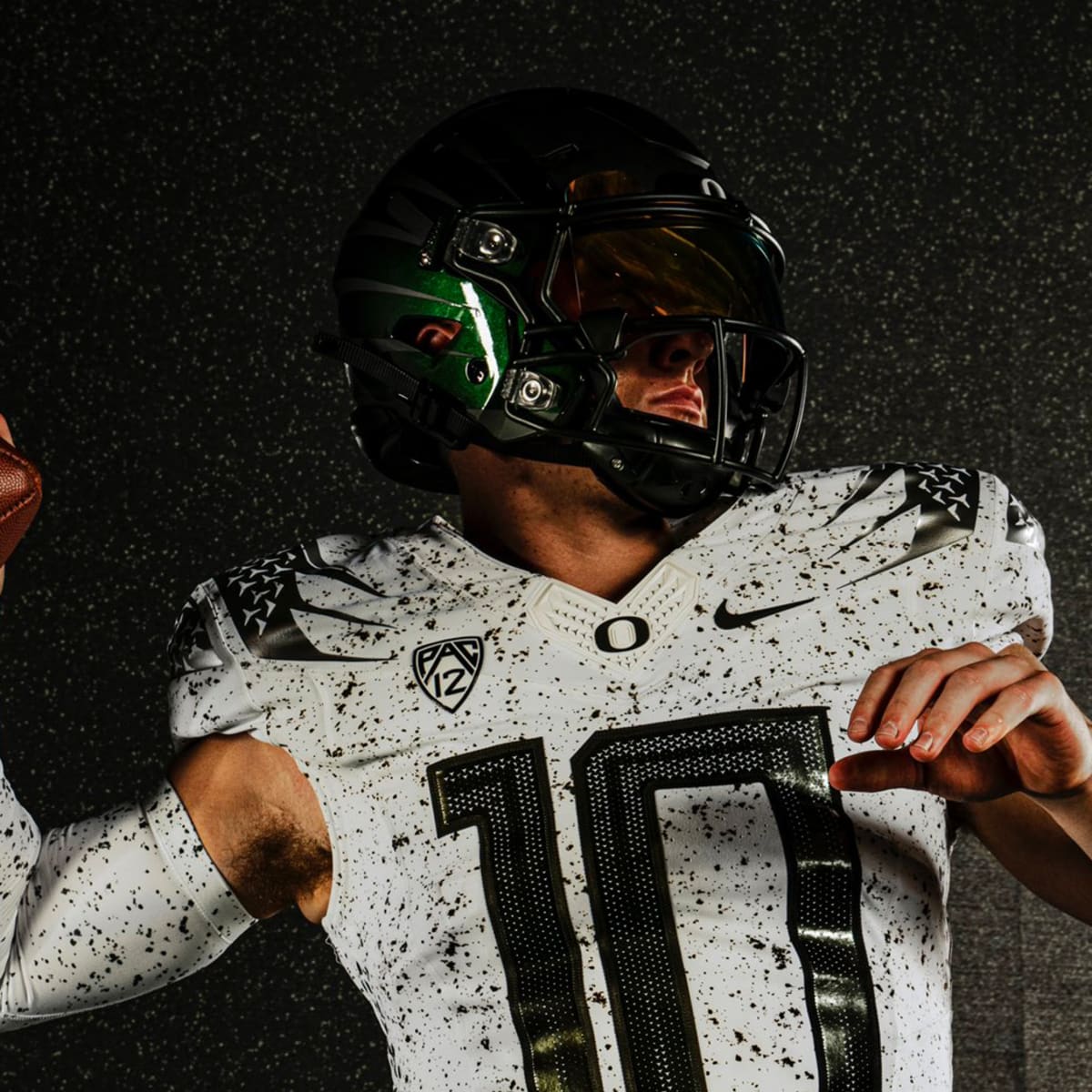 Oregon Ducks Football 2022 “Pink Out” Uniforms