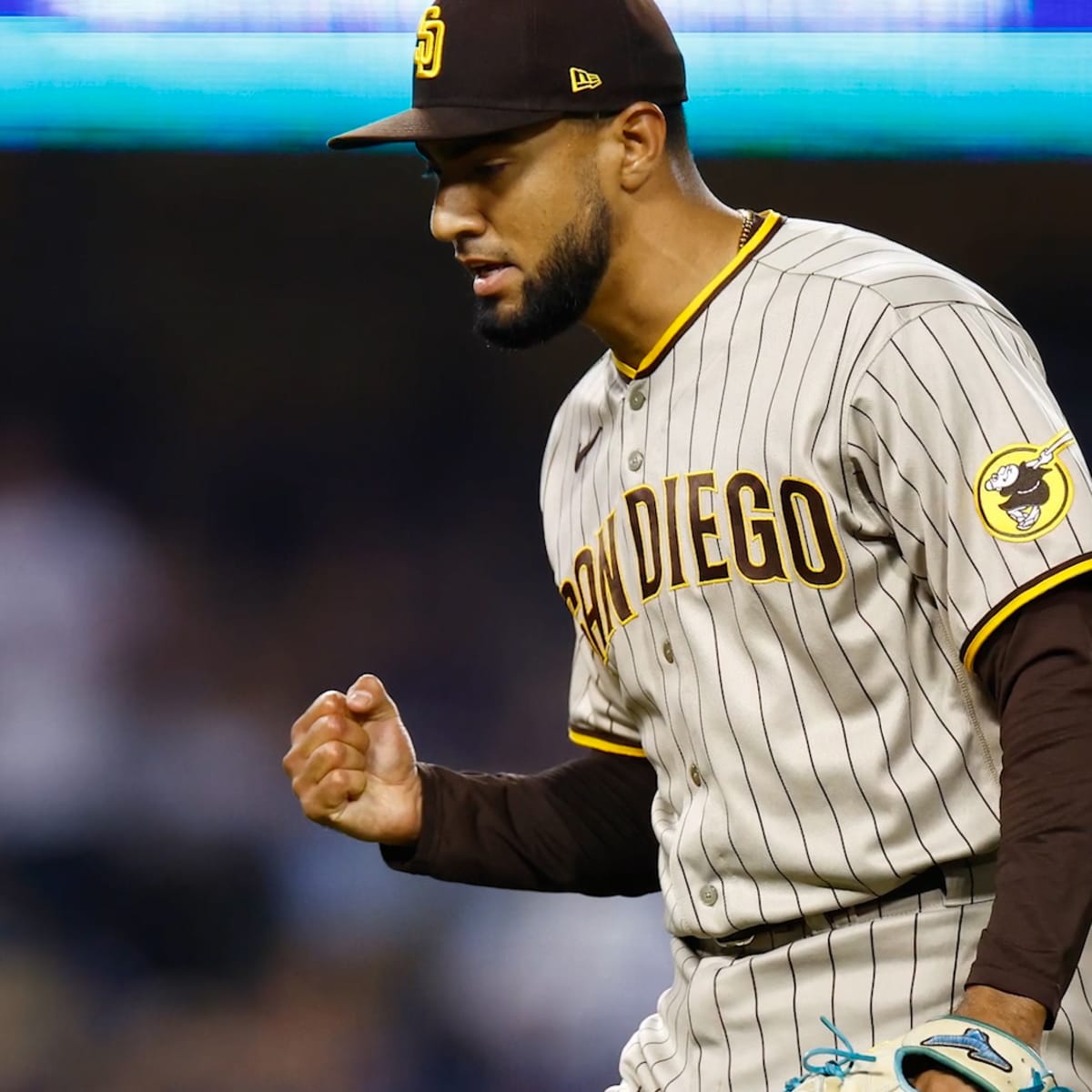 Two Early Offseason Moves: Padres (Massively) Extend Robert Suarez, Pirates  Trade for Ji-Man Choi - Bleacher Nation