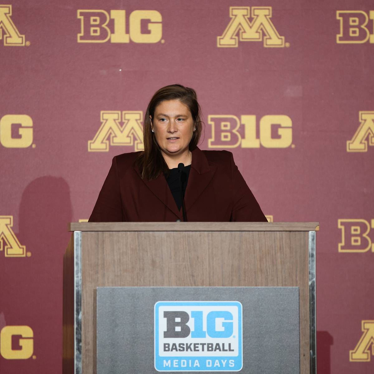 Whalen hopes young talent can help Gophers reach tournament - Sports  Illustrated Minnesota Sports, News, Analysis, and More