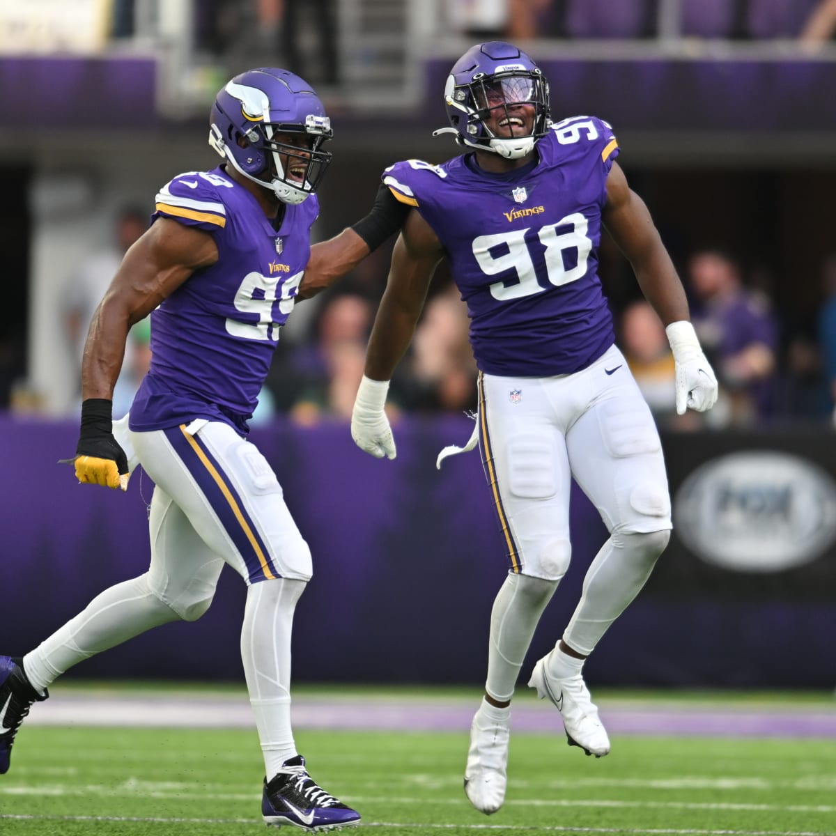 Vikings' DJ Wonnum out for Sunday's game in Miami - Sports Illustrated  Minnesota Sports, News, Analysis, and More
