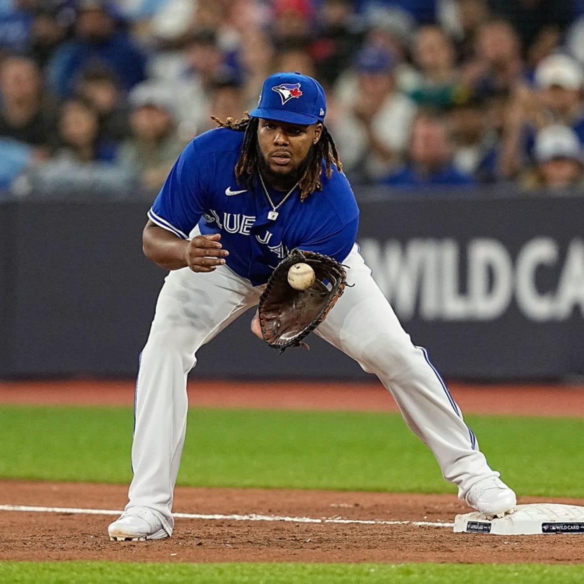 Toronto Blue Jays on X: OFFICIAL: We've acquired Gold Glove