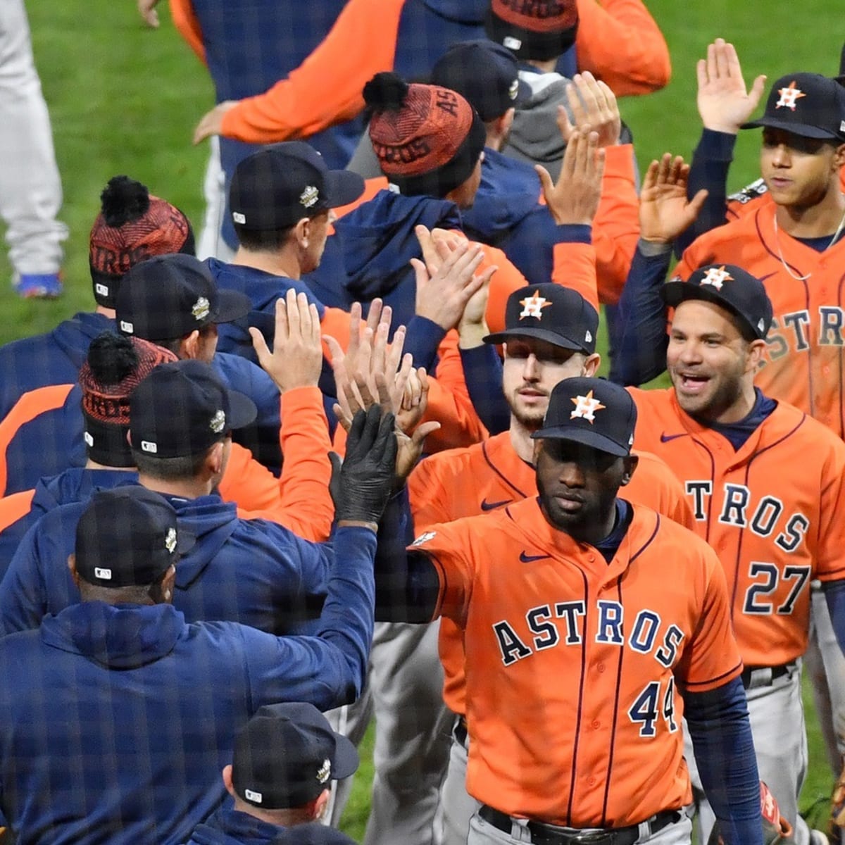 The Houston Astros win second World Series title - World Baseball
