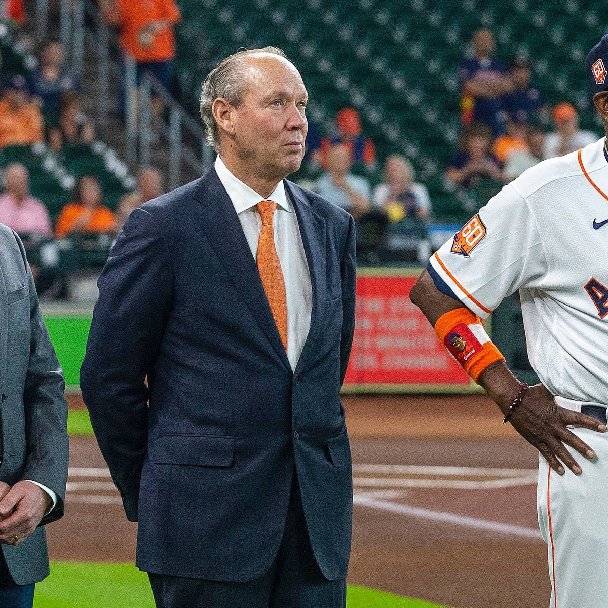 Jim Crane is Bullish on the Astros' Championship Chances, Thanks Fans For  Paying the Bills