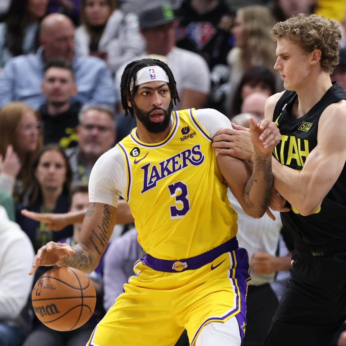 Markkanen leads surprising Jazz past Lakers, 130-116