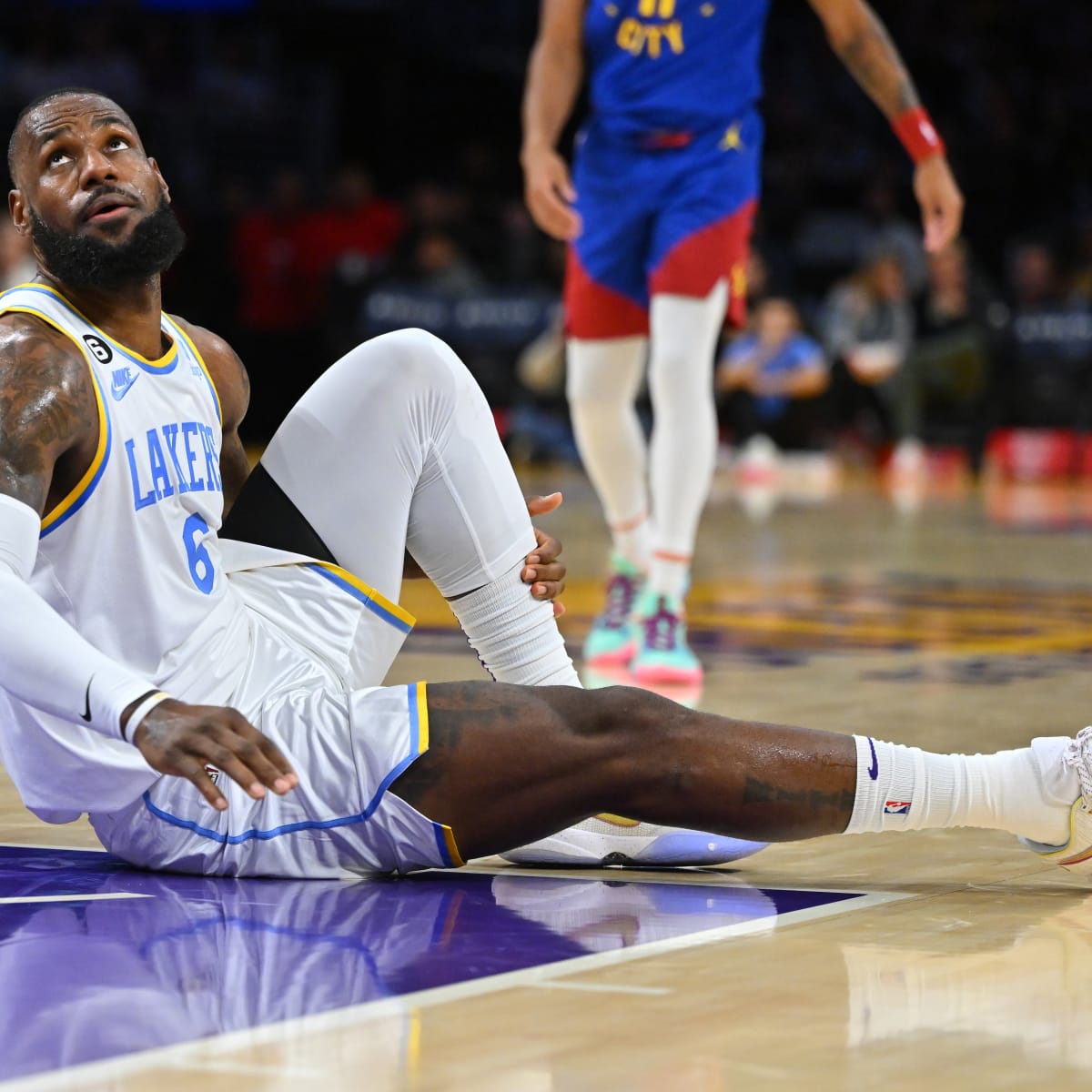 LeBron James injury update: Lakers Star will play Monday vs. Trail