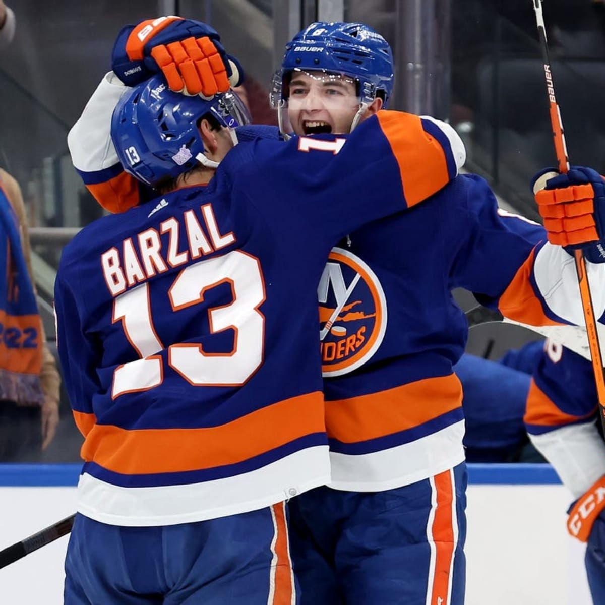 Matthew Barzal: The NHL's Next Big Thing - SI Kids: Sports News for Kids,  Kids Games and More