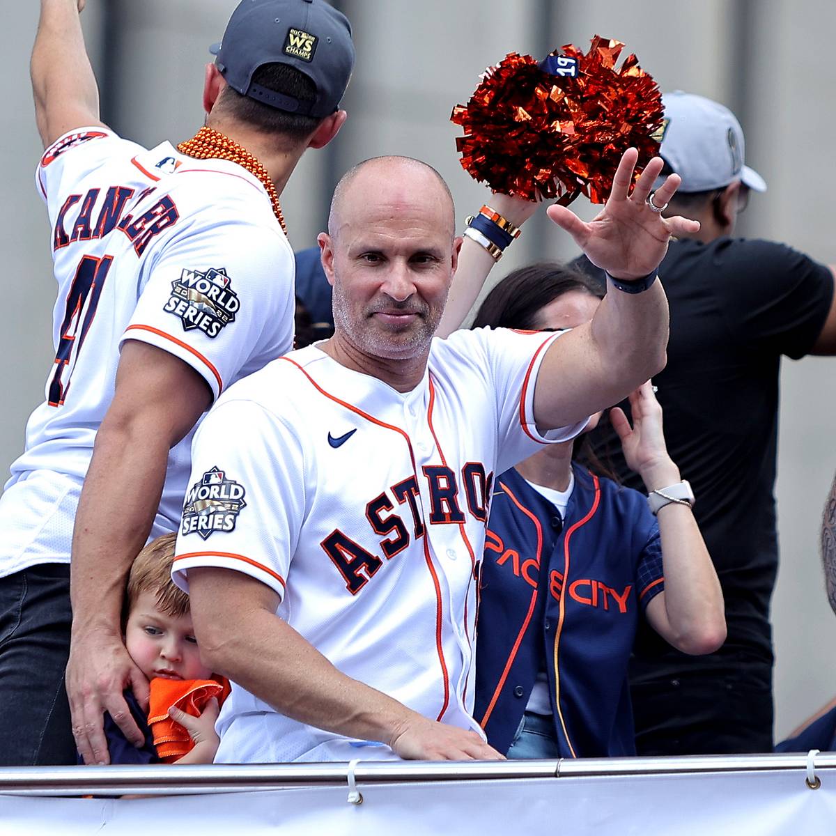 Report: Joe Espada to Return as Houston Astros Bench Coach for 2023 Season  - Sports Illustrated Inside The Astros