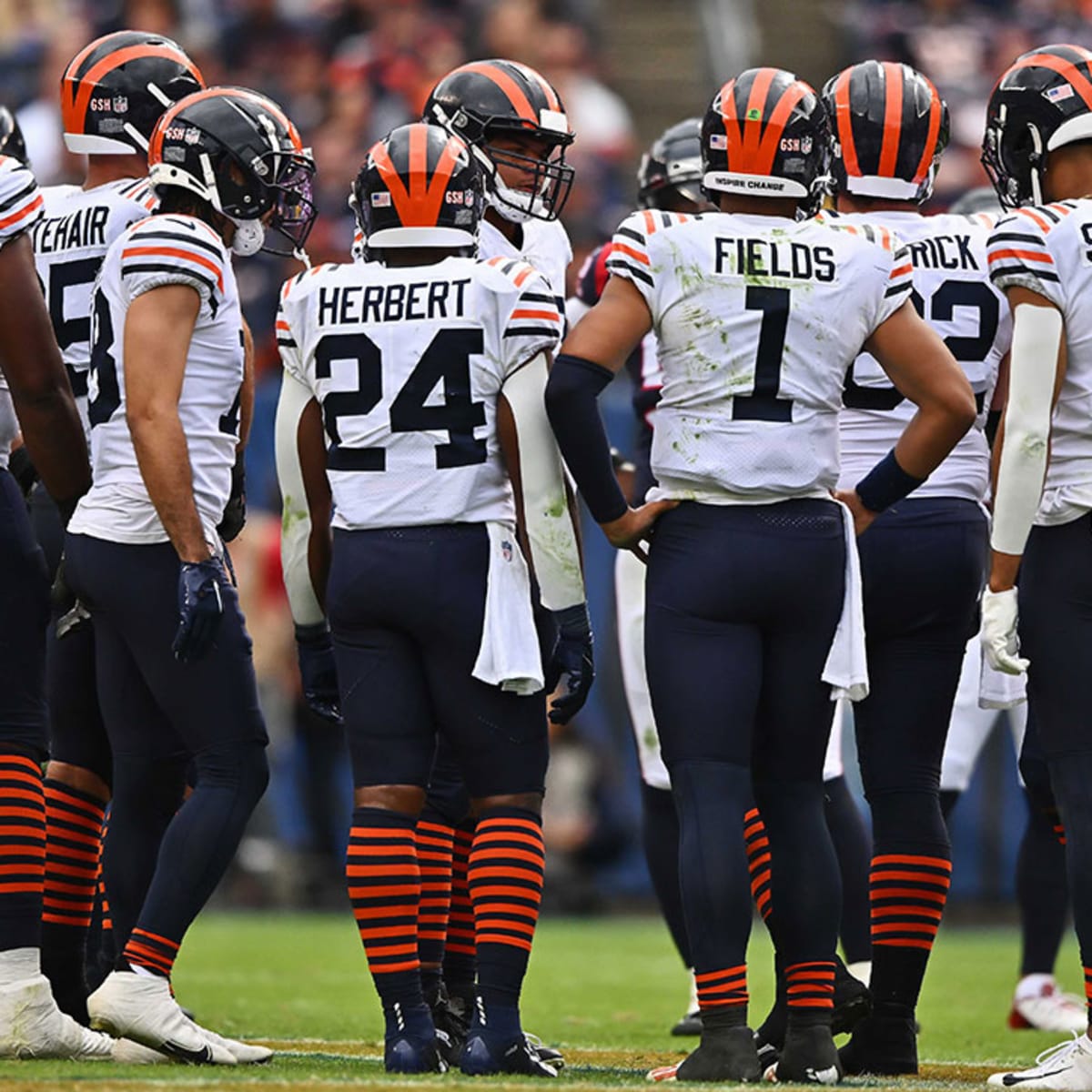 Chicago Bears Uniforms Past, Present, and Possibly Future 