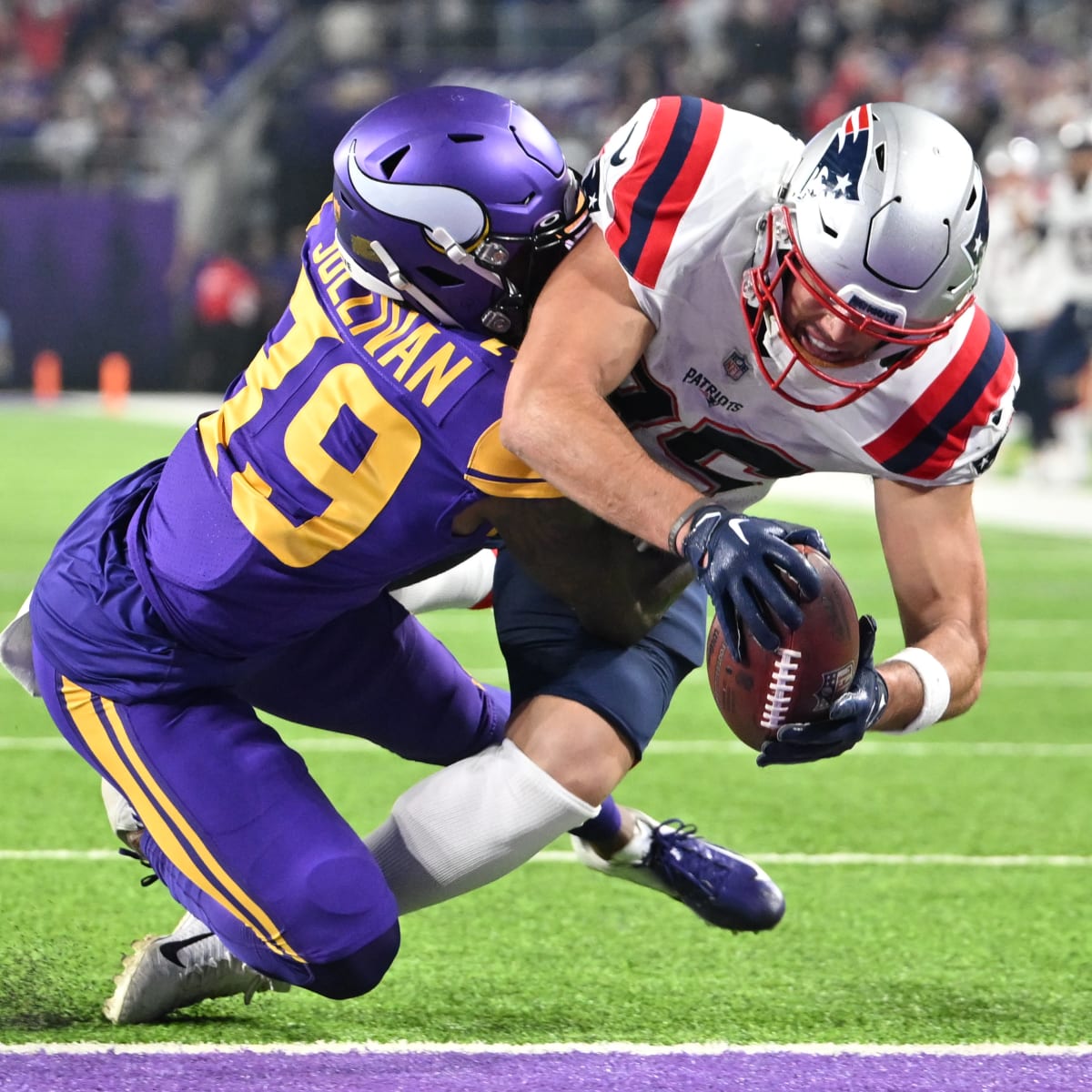 I Caught It!' Patriots TE Hunter Henry On Controversial Call in