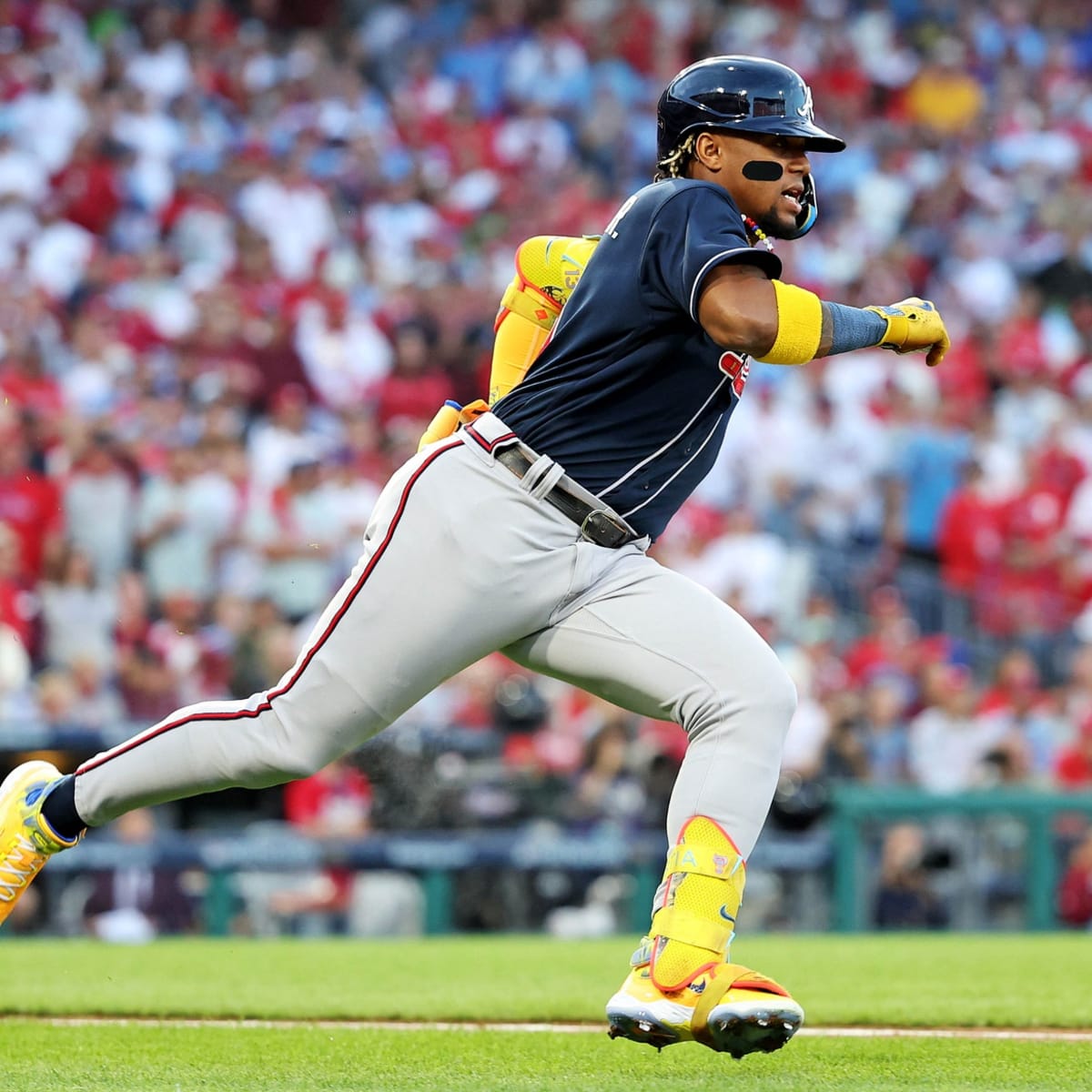 Braves star Ronald Acuña Jr. is dealing with some right knee irritation –  WWLP