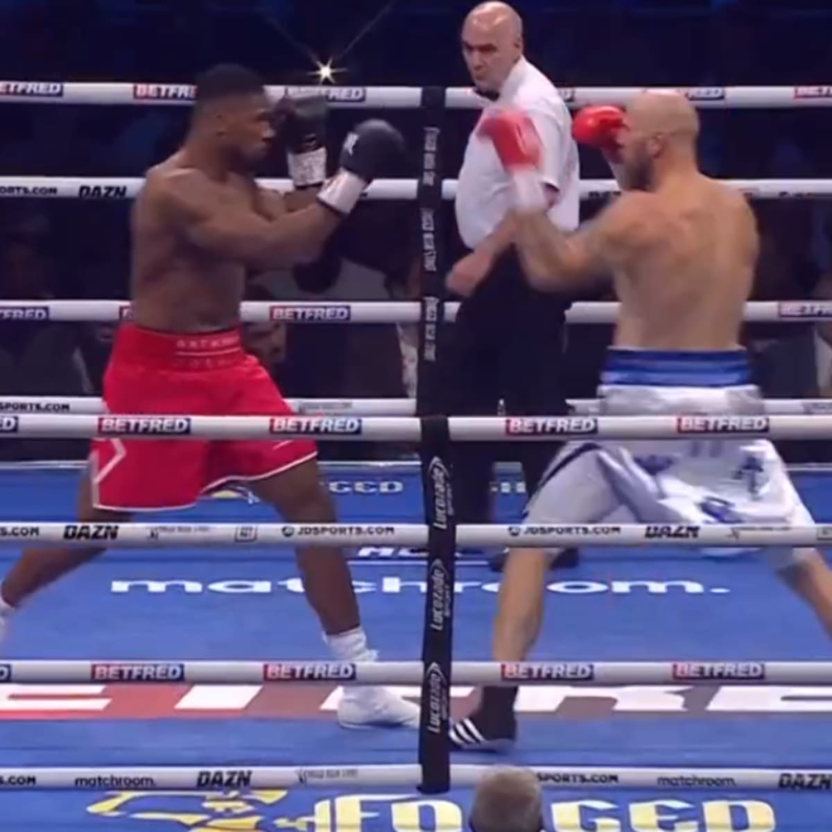 VIDEO Anthony Joshua Knocks Out Robert Helenius With One Punch