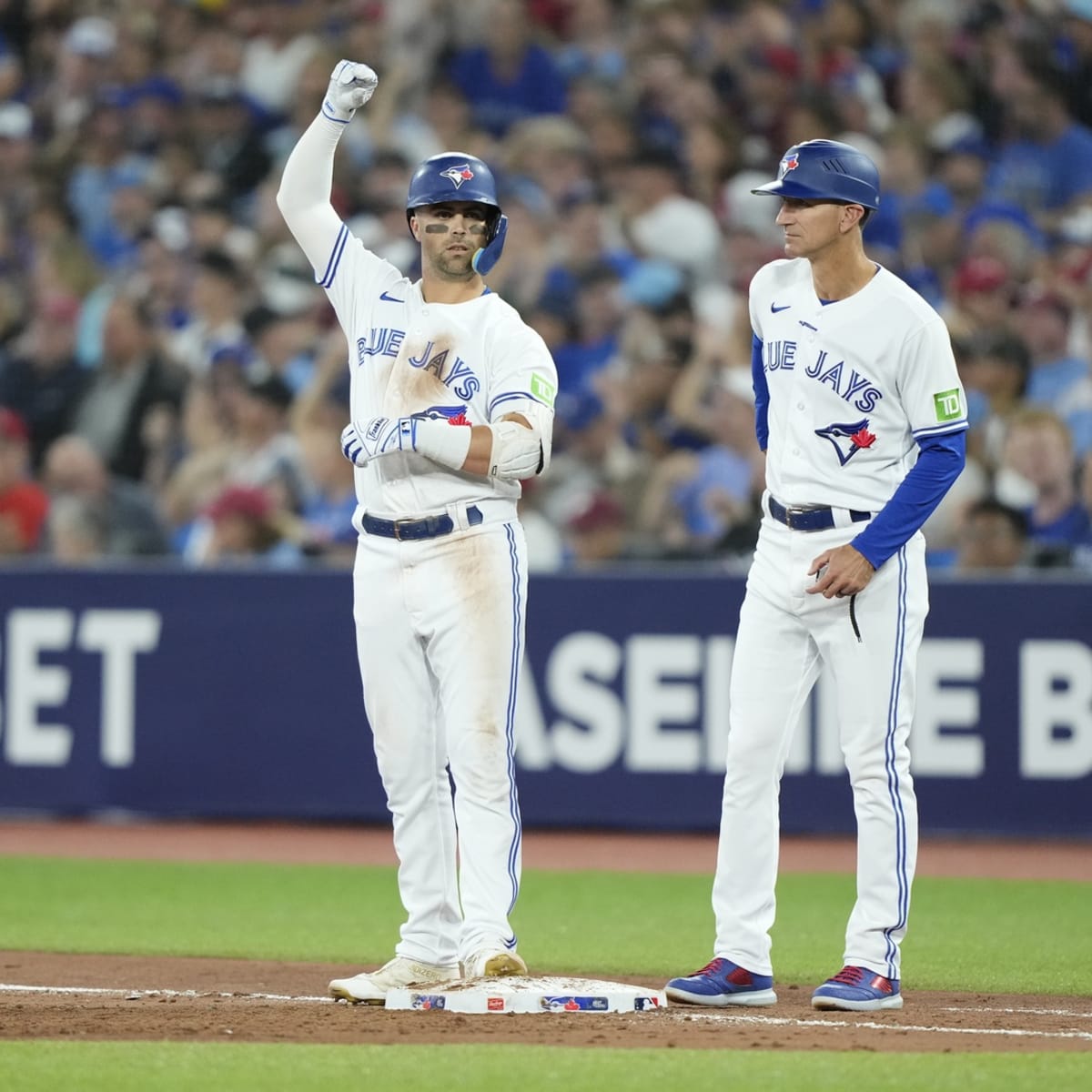 Golf Pro, Grinder, Iron Man: Whit Merrifield Brings It All to Blue Jays -  Sports Illustrated Toronto Blue Jays News, Analysis and More