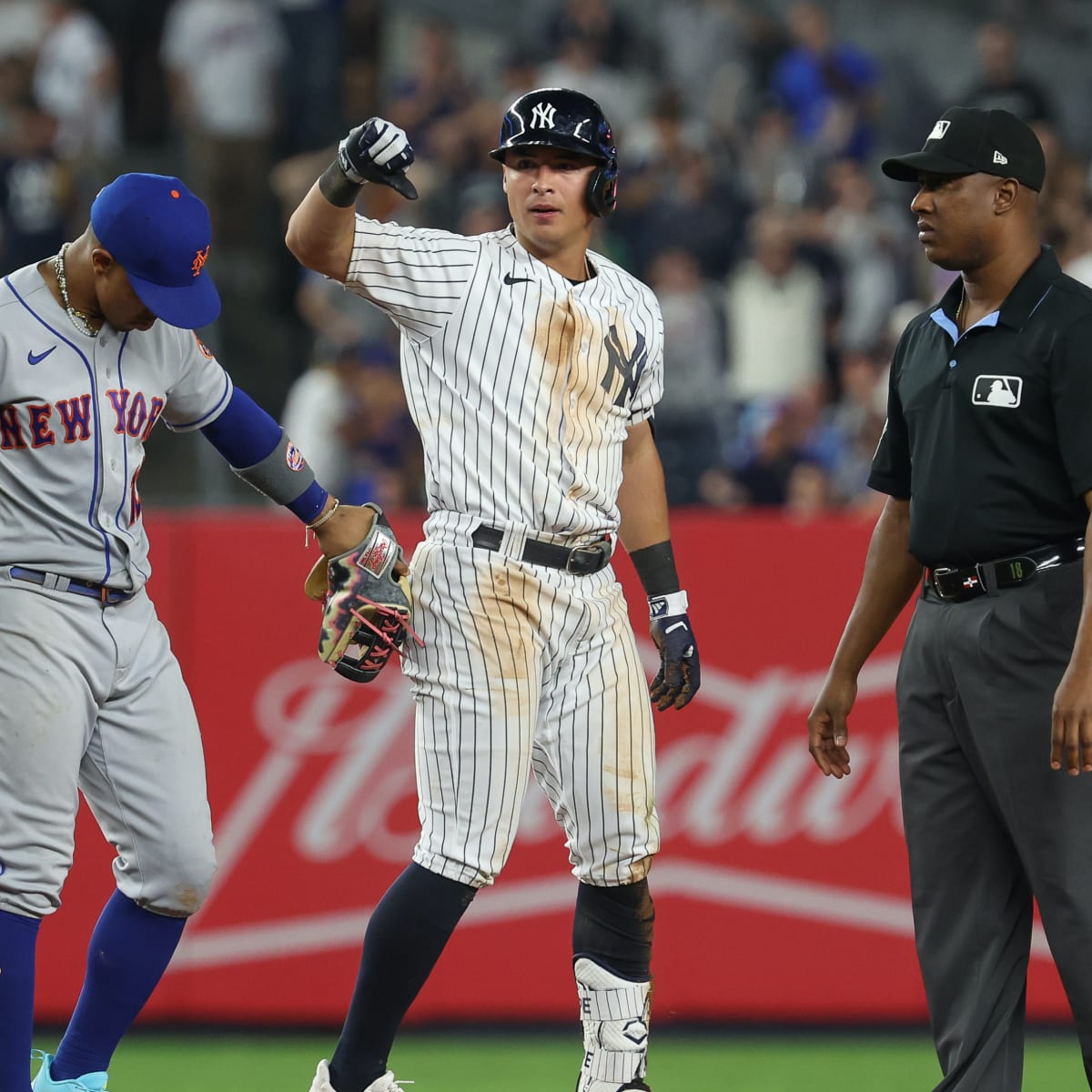 Yankees, Mets Flirting With History as New York Teams Fight to Stay Out of  Last Place - Fastball