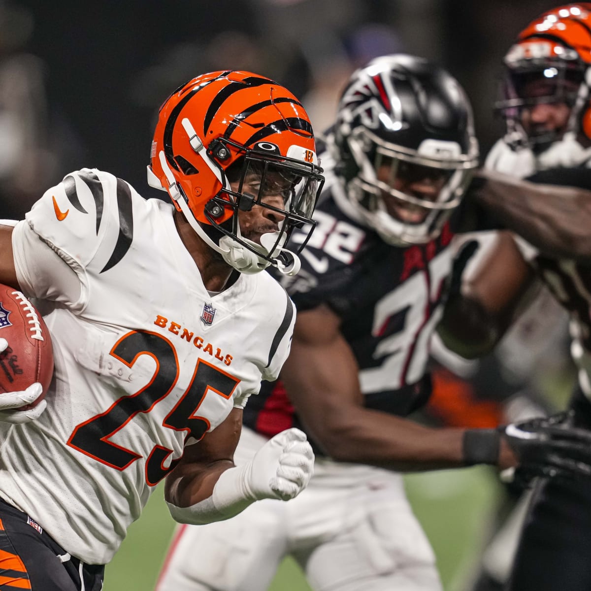 Bengals' defensive starters expected to play against Falcons in