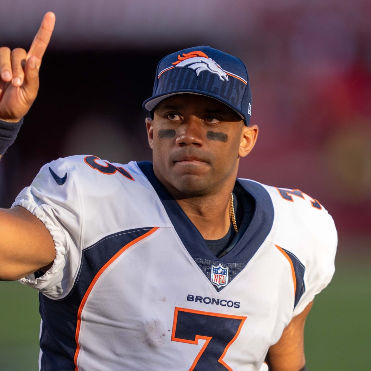 russell wilson broncos number