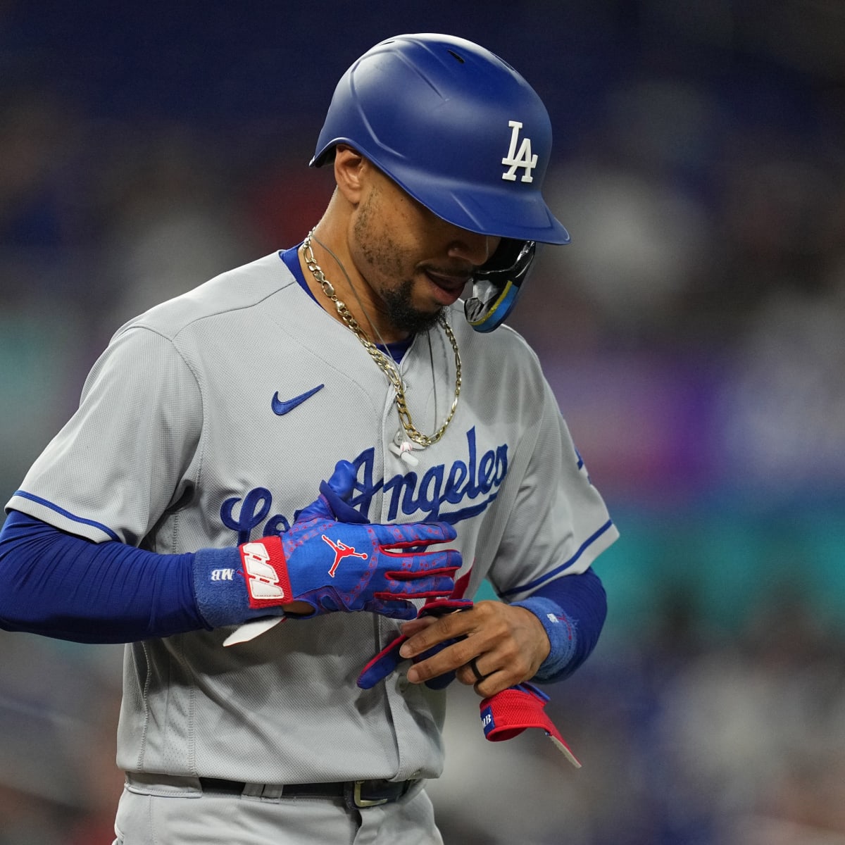 Dodgers News: Mookie Betts Had Difficultly Working On Swing Due To Protocols