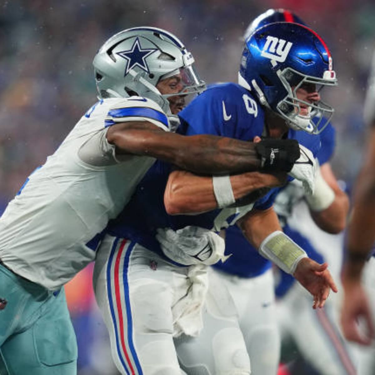 Dallas Cowboys' Micah Parsons: Shoulder Injury, Bets on Black