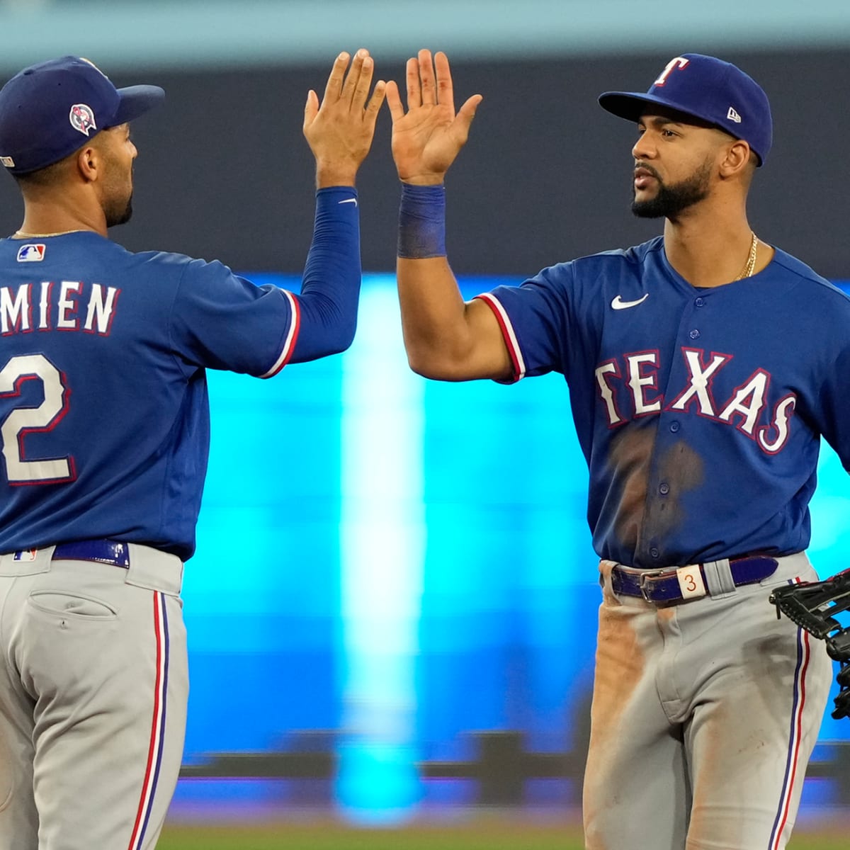 Texas Rangers Now Betting Favorite to Make MLB Playoffs - Sports