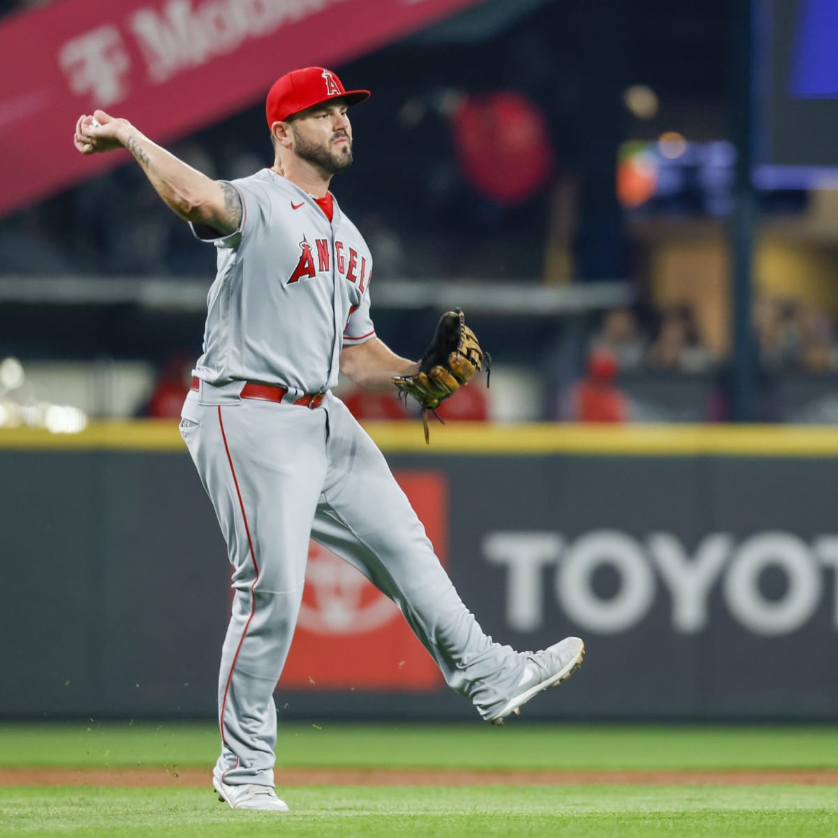 Angels News: Mike Moustakas Takes Blame for Halos Latest Loss - Los Angeles  Angels