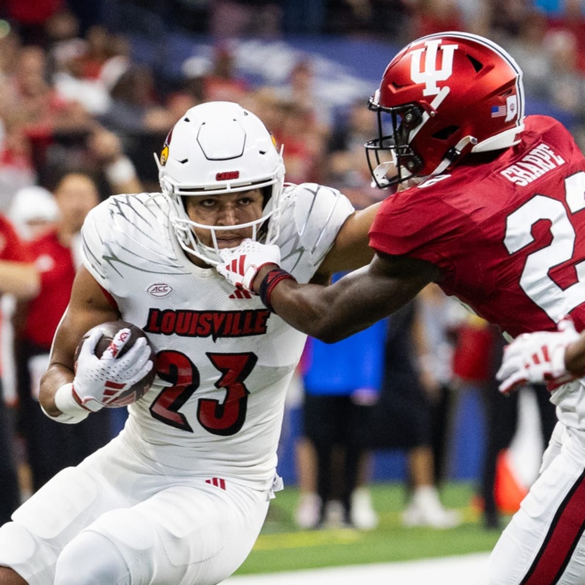 Louisville uses fast start, late goal-line stand to hold off Indiana 21-14