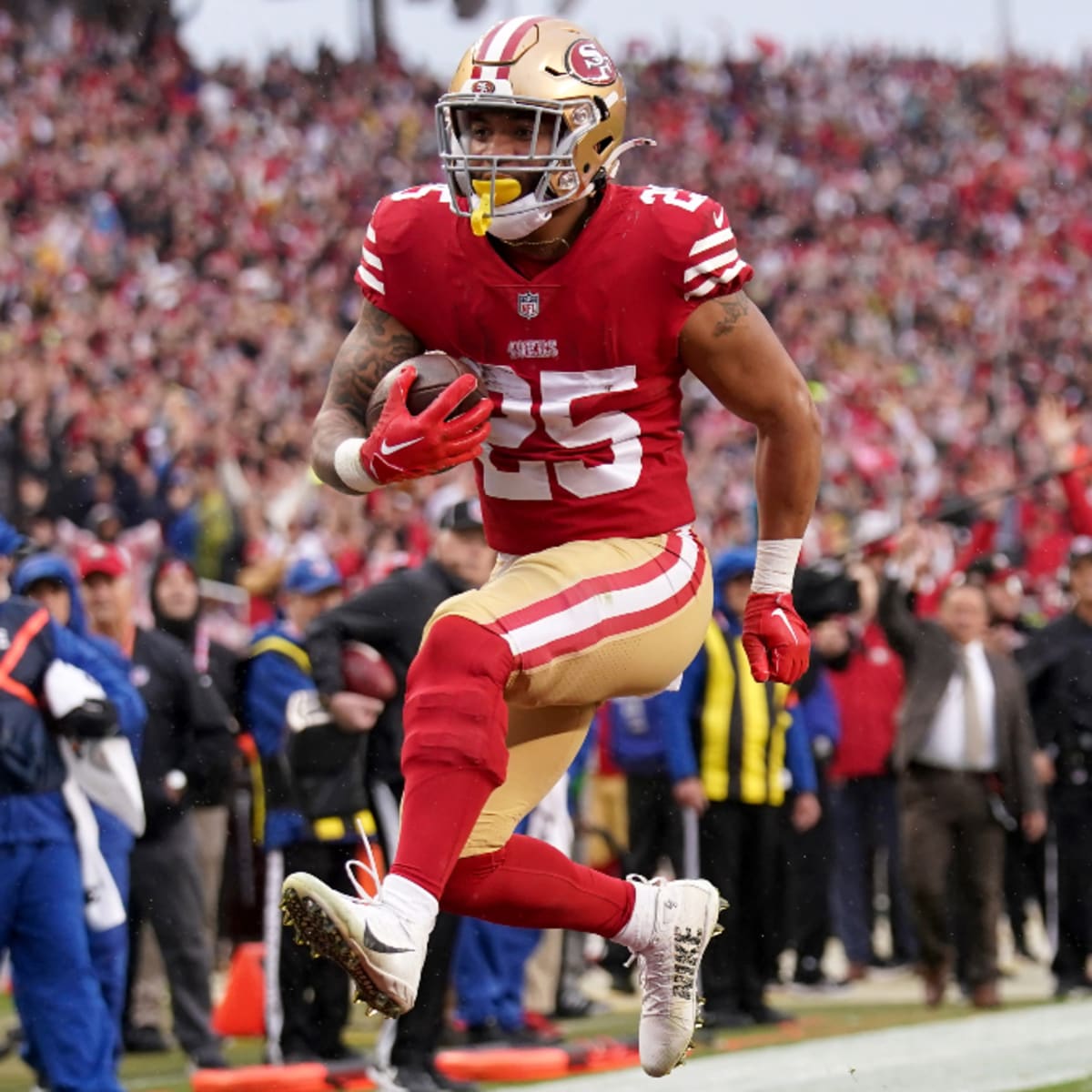 49ers vs. Cardinals: Does Elijah Mitchell's absence mean a bigger workload  for Christian McCaffrey?