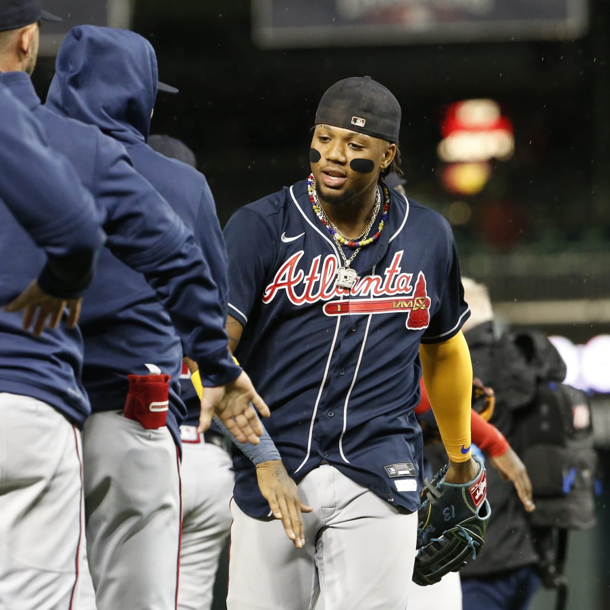 Braves' Ronald Acuña Jr. becomes first player in history with 20