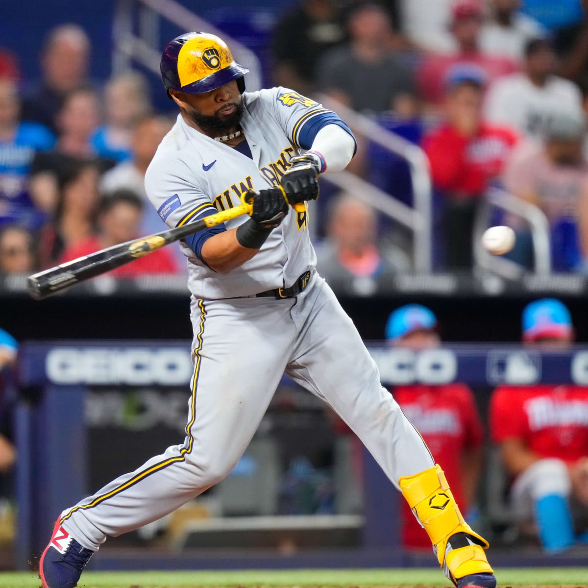 Brewers Switch-Hitter Carlos Santana Makes History With 300th Career Home  Run - Fastball