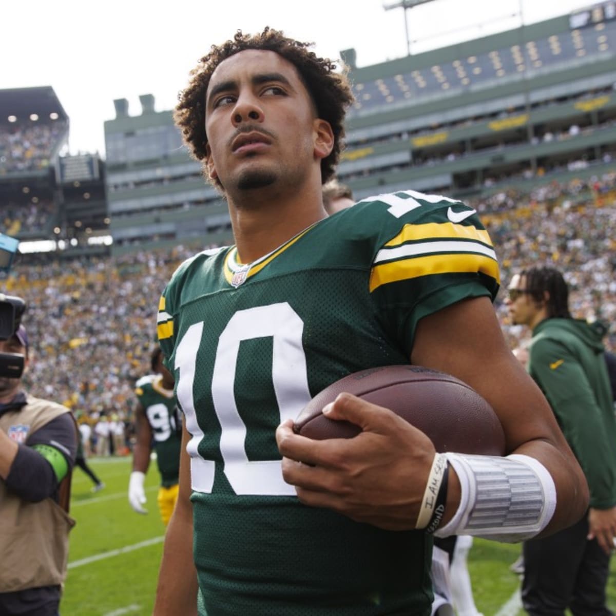 Packers QB Aaron Rodgers finishes with perfect passer rating vs. Raiders