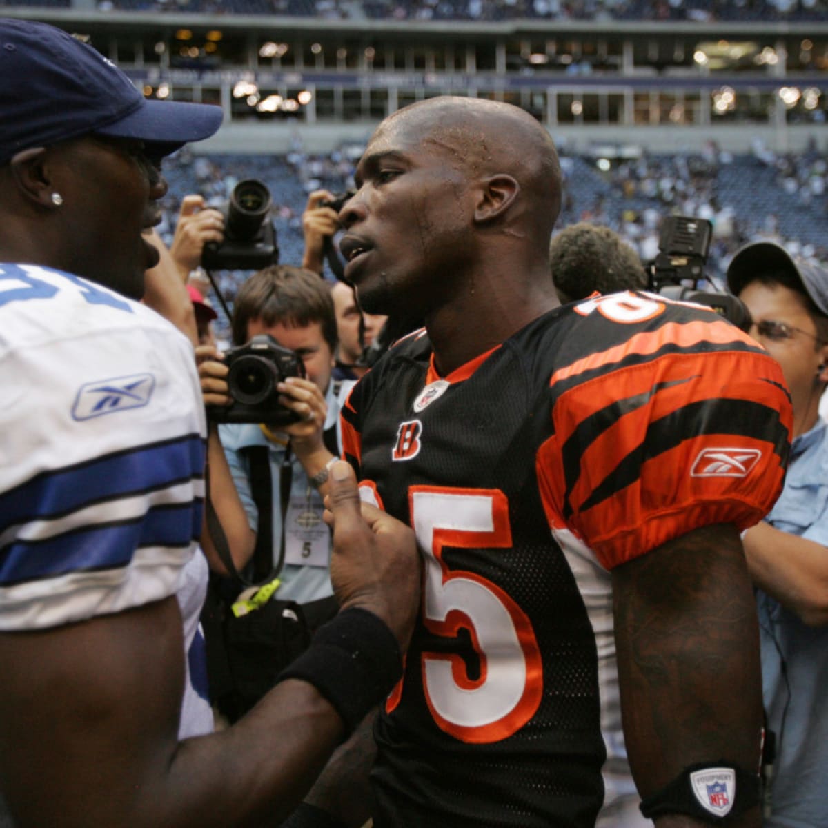 Bengals to induct Boomer Esiason, Chad Johnson into Ring of Honor during  Week 3 game vs. Rams