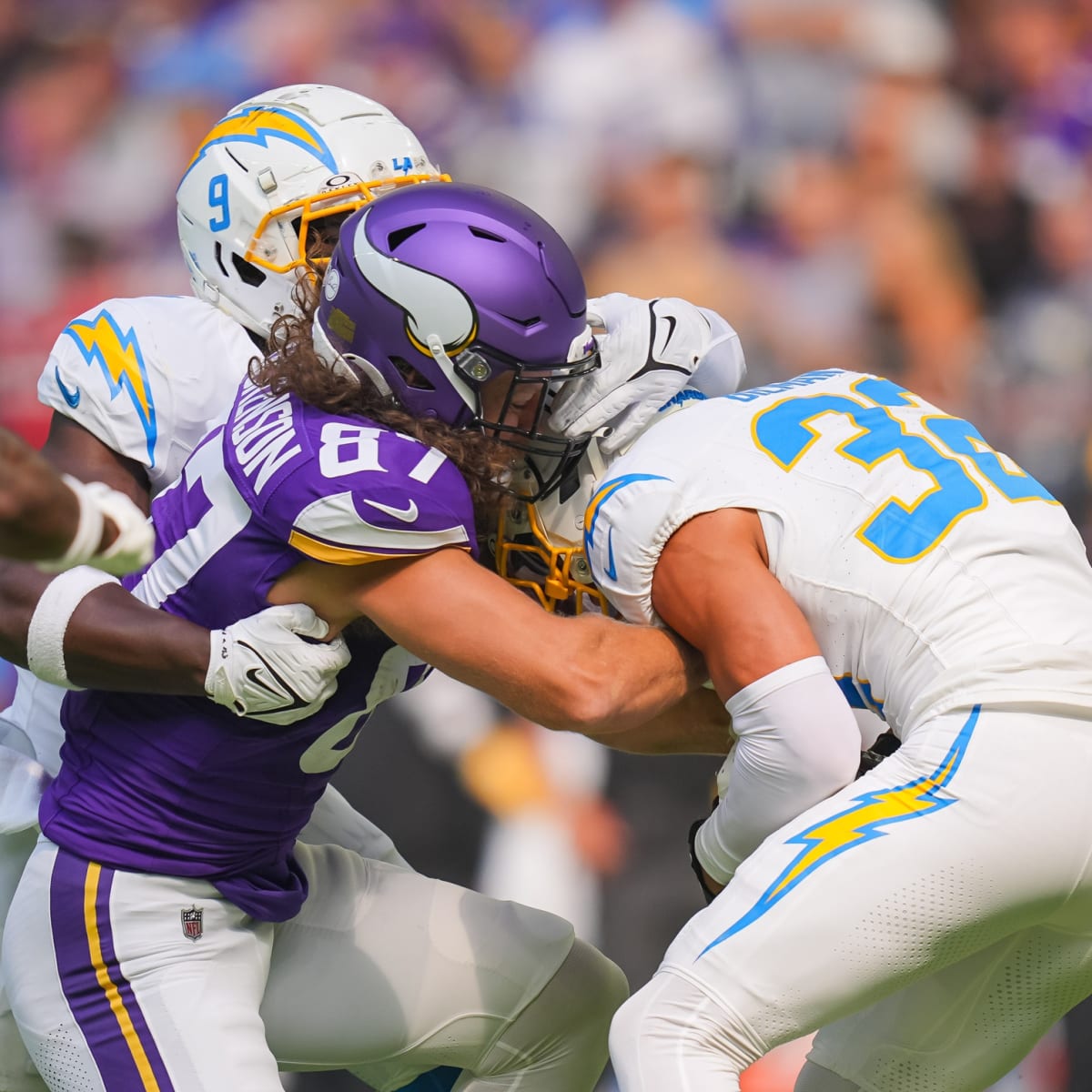 The 10 ugliest Vikings PFF grades from Chargers game - Sports