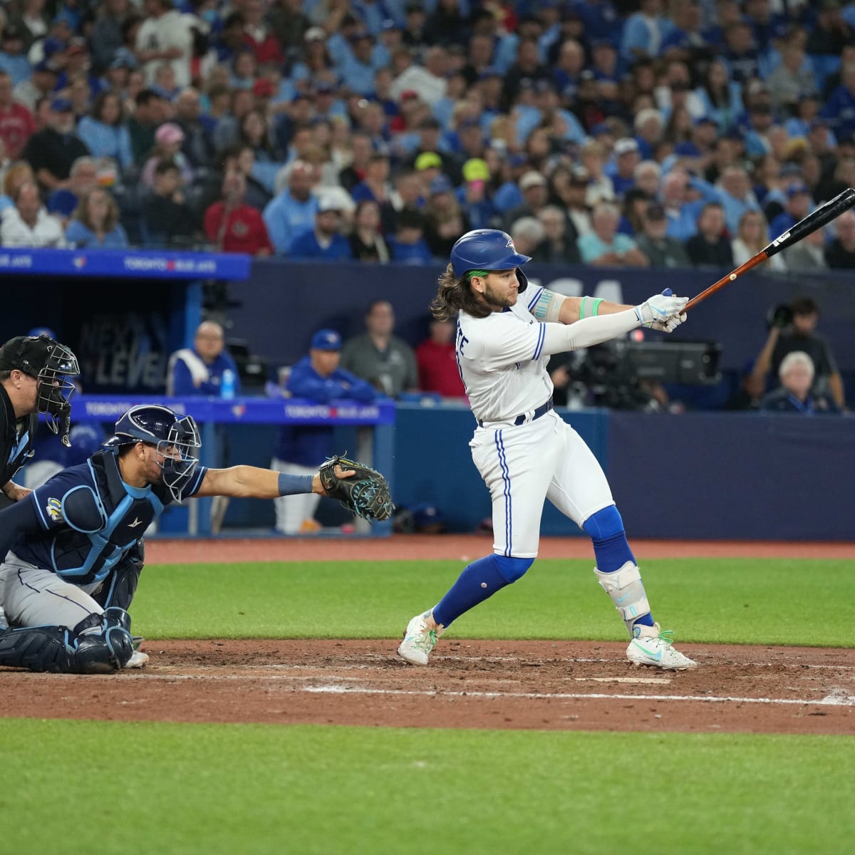 Toronto Blue Jays Star Aids Playoff Chances with Big Night at the Dish -  Fastball