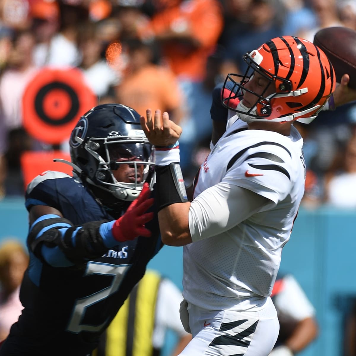 PHOTO GALLERY: Best Pictures From Tennessee Titans' Win Over the Cincinnati  Bengals - Sports Illustrated Tennessee Titans News, Analysis and More