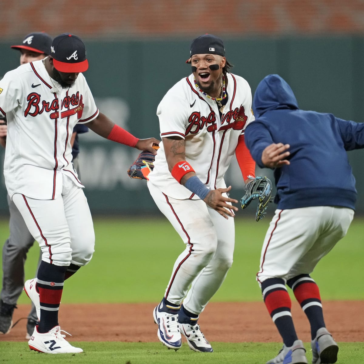An Incredible Note About the Braves' Game-Ending Double Play in Game 2 -  Fastball