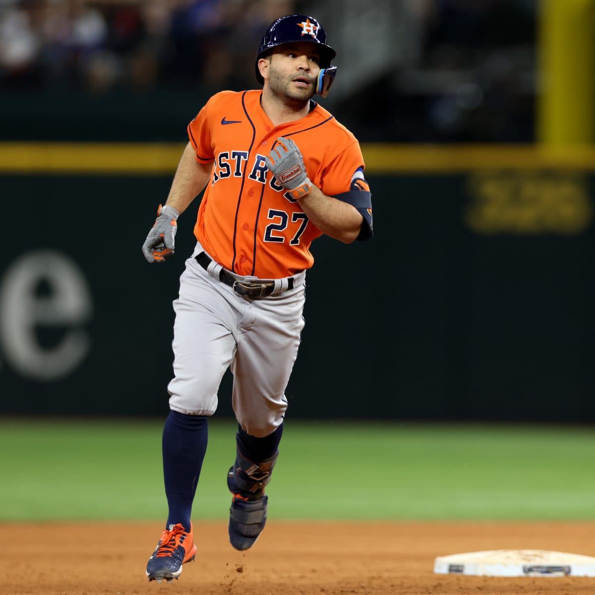 Altuve hits go-ahead homer in 9th, Astros take 3-2 lead over Rangers in  ALCS after benches clear