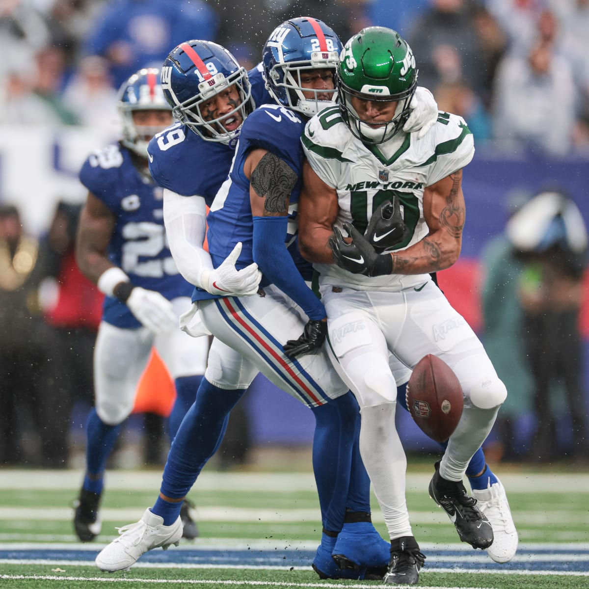 New York Jets' Receiver Allen Lazard Among 'Worst Free-Agent Signings' -  Sports Illustrated New York Jets News, Analysis and More