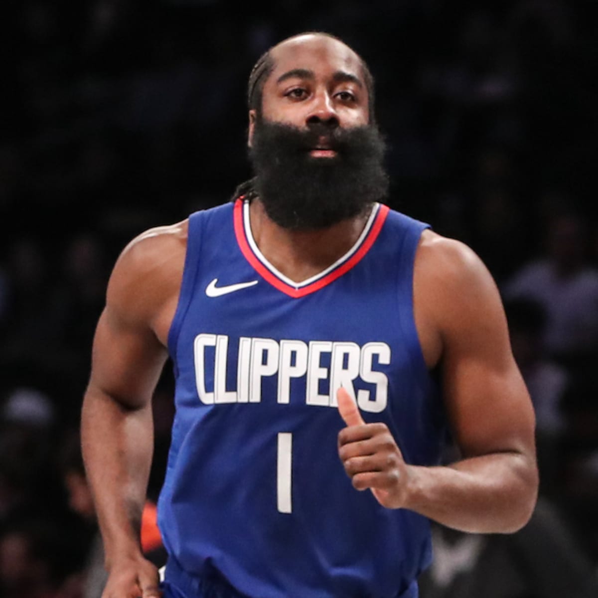 James Harden加盟後，快艇暫時場均得分下滑超過25分，他們再有意從溜馬手中換來一位中鋒 NBA地域 籃球地帶 FanPiece