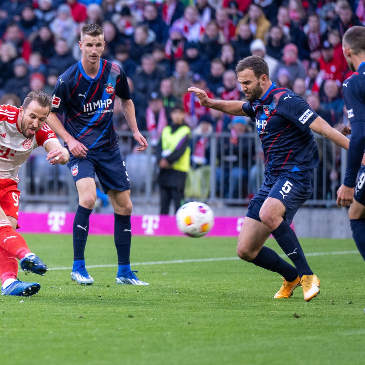Bundesliga top scorer race: Harry Kane leads chasing pack