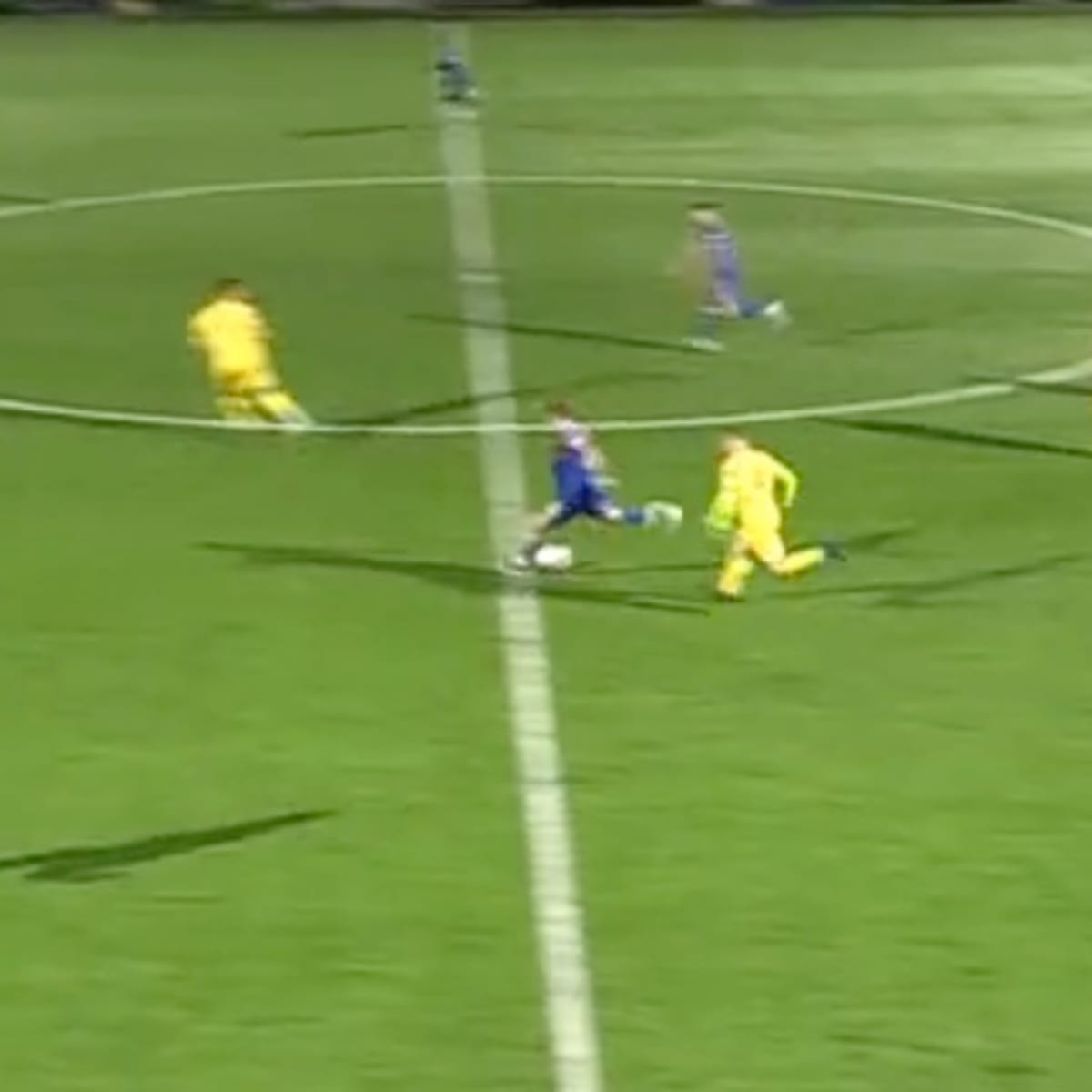 Wayne Rooney's brother John emulates legend with incredible goal