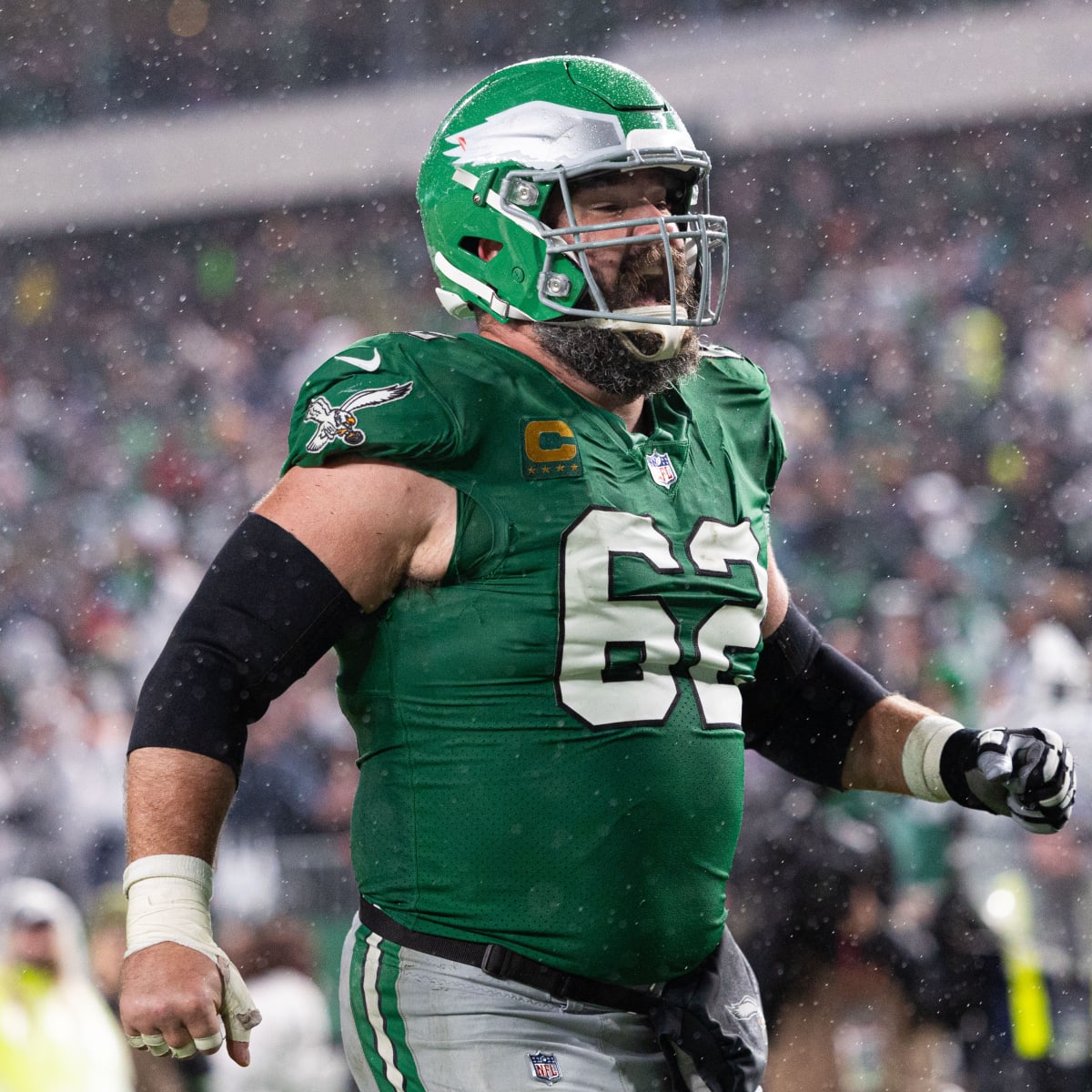 NFL Fans Loved Jason Kelce Wearing the Most Jason Kelce Outfit to Rainy  49ers-Eagles Showdown - Sports Illustrated