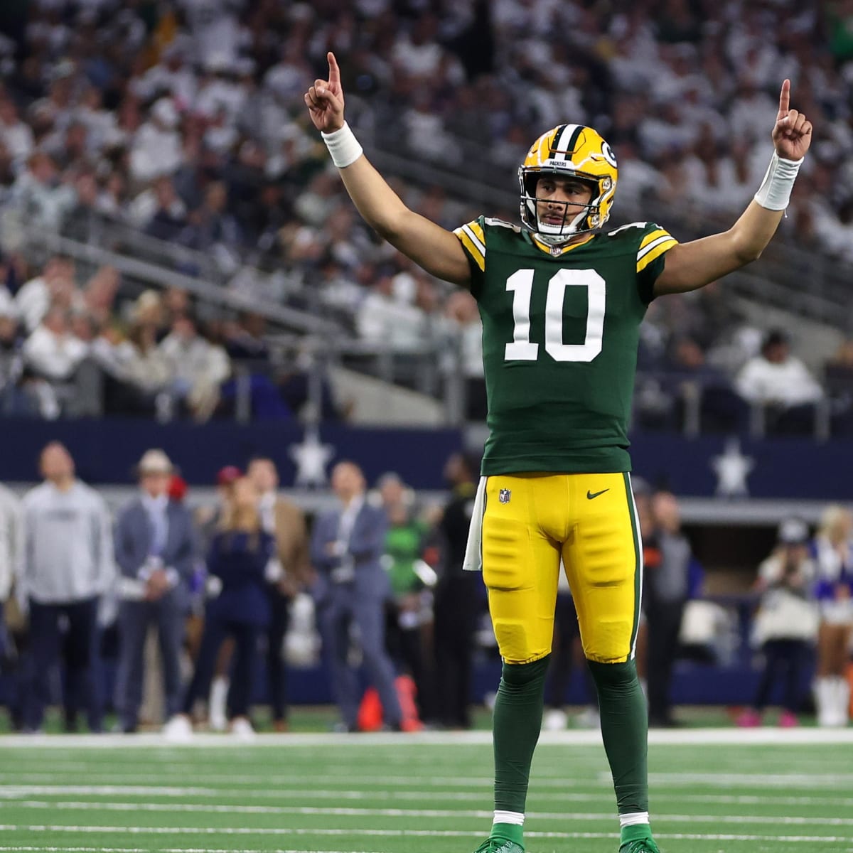 Packers' Jordan Love Has One of Greatest Playoff Debuts Ever - Sports  Illustrated Green Bay Packers News, Analysis and More